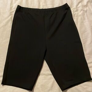 Biker Shorts l Medium